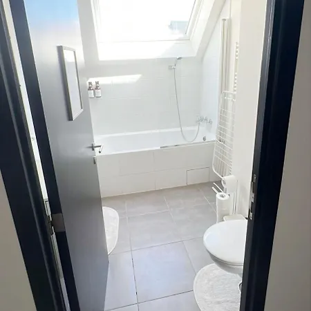 Center 2 Rooms, With Free Wi-fi *